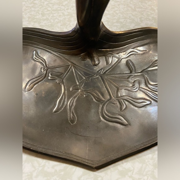 MAKE AN OFFER 🍒 Vintage Art Nouveau Bronze Lady Fruit Dish - Picture 8 of 8